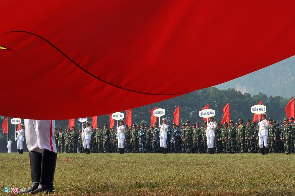 Lực lượng Quân đội nhân dân Việt Nam thành lập cách đây 72 năm (ngày 22/12/1944), tiền thân là đội Việt Nam Tuyên truyền Giải phóng quân.