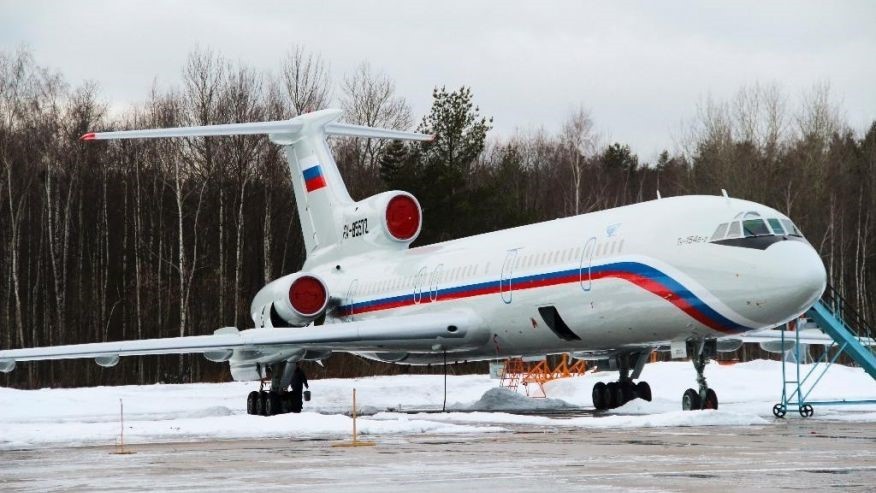 Máy bay Tu-154 chở 92 người rơi ở Biển Đen ngày 25/12: Chiếc máy bay đang thực hiện chuyến bay từ Sochi (Nga) đến Latakia (Syria) thì bị rơi xuống Biển Đen không lâu sau khi cất cánh. Tất cả 8 thành viên phi hành đoàn và 84 hành khách đều thiệt mạng, trong đó có các thành viên đội quân nhạc nổi tiếng Alexandrov Ensemble. Ảnh: AP.