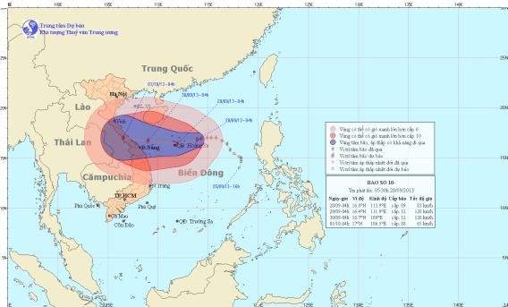 Bão số 10 oanh tạc, áp sát Hoàng Sa