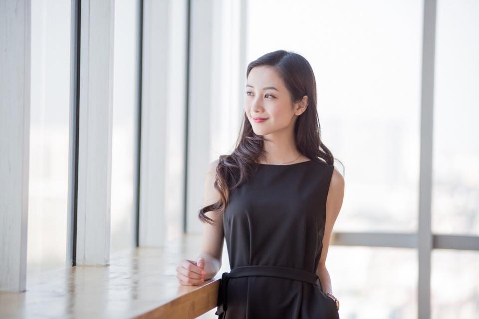 Vũ Phương Anh là tên thật của Jun Vũ, hot girl,  nữ du học sinh Việt xinh đẹp ở Thái Lan. Sinh năm 1995 nhưng có sự già dặn trước tuổi, Jun Vũ trở thành một gương mặt được nhiều bạn trẻ trong và ngoài nước biết đến.