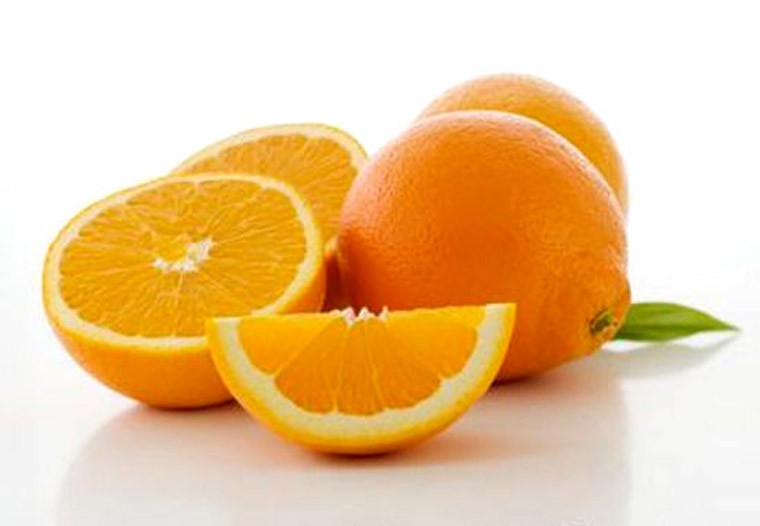 Cam quýt, bưởi. Vitamin C là chất chống oxy hóa cực mạnh, hiện diện nhiều trong các loại trái cây họ bưởi. Khi đi vào cơ thể, vitamin C góp phần ngăn ngừa sự hình thành hợp chất nito gây ung thư.