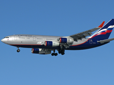 Ilyushin Il-96: đã được đại tu, thay đổi nhiều so với thiết kế ban đầu theo ý đồ của Tổng thống Nga. Riêng toilet trên máy bay "ngốn" 75.000 USD.