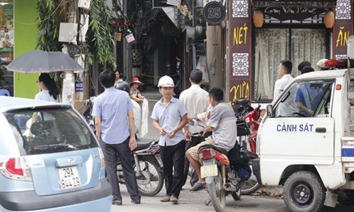 Ảnh hiện trường nổ súng trong đêm làm một người chết ở Hà Nội