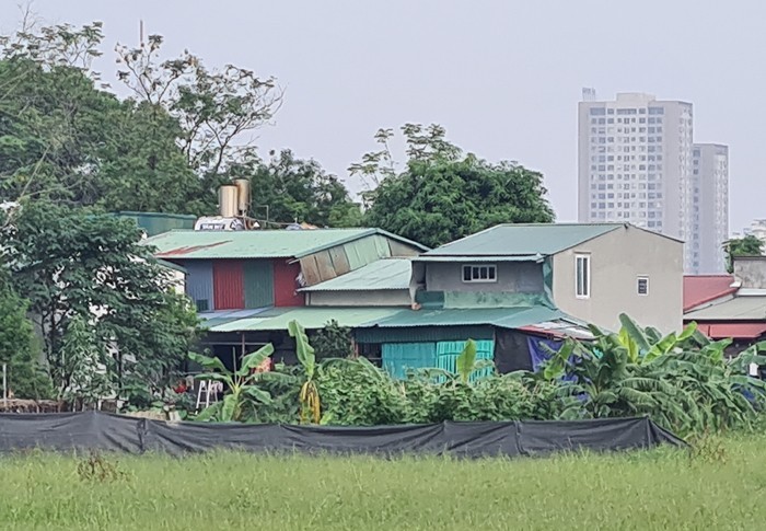 Loạt công trình “mọc” trên đất nông nghiệp: Phường Phú Đô nói “tiền hậu bất nhất“?