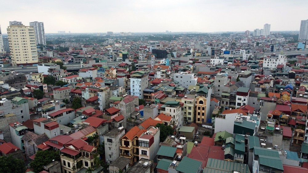 Mới đây, Thủ tướng Phạm Minh Chính yêu cầu Bộ Xây dựng tổ chức thanh tra toàn diện đối với hoạt động quản lý xây dựng nhà ở riêng lẻ có nhiều tầng, nhiều căn hộ, kịp thời phát hiện, xử lý nghiêm các hành vi vi phạm, báo cáo Thủ tướng trong tháng 12/2023.