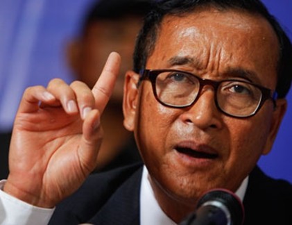 Campuchia: Sam Rainsy “cõng rắn cắn gà nhà“?