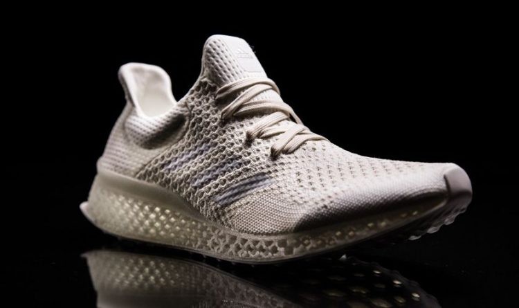 Adidas là hãng nhanh chân nhất khi tung ra thị trường mẫu  giày công nghệ in 3D với tên gọi FutureCraft 3D. Ảnh: Moneyinc.