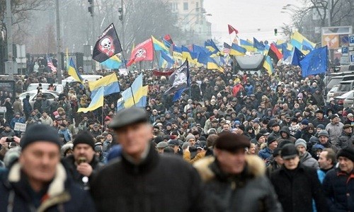 Ukraine: Hàng nghìn người biểu tình đòi luận tội Tổng thống Poroshenko