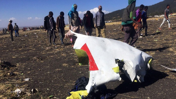 Vụ tai nạn máy bay  Boeing 737 Max 8 xảy ra ngày10/3 tại Ethiopia khiến 157 người chết đang làm dấy lên những lo ngại về an toàn về dòng máy bay này. Ảnh: Sky.