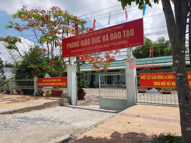 'Ăn' giấy làm đề thi, Trưởng phòng giáo dục Hậu Giang bị kỷ luật