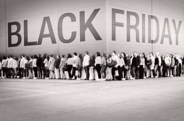 Khái niệm " Black Friday" lần đầu được sử dụng vào ngày 24/9/1869. Hai nhà đầu tư Jim Fish và Jay Gould đẩy giá vàng lên cao, gây ra một vụ khủng hoảng.