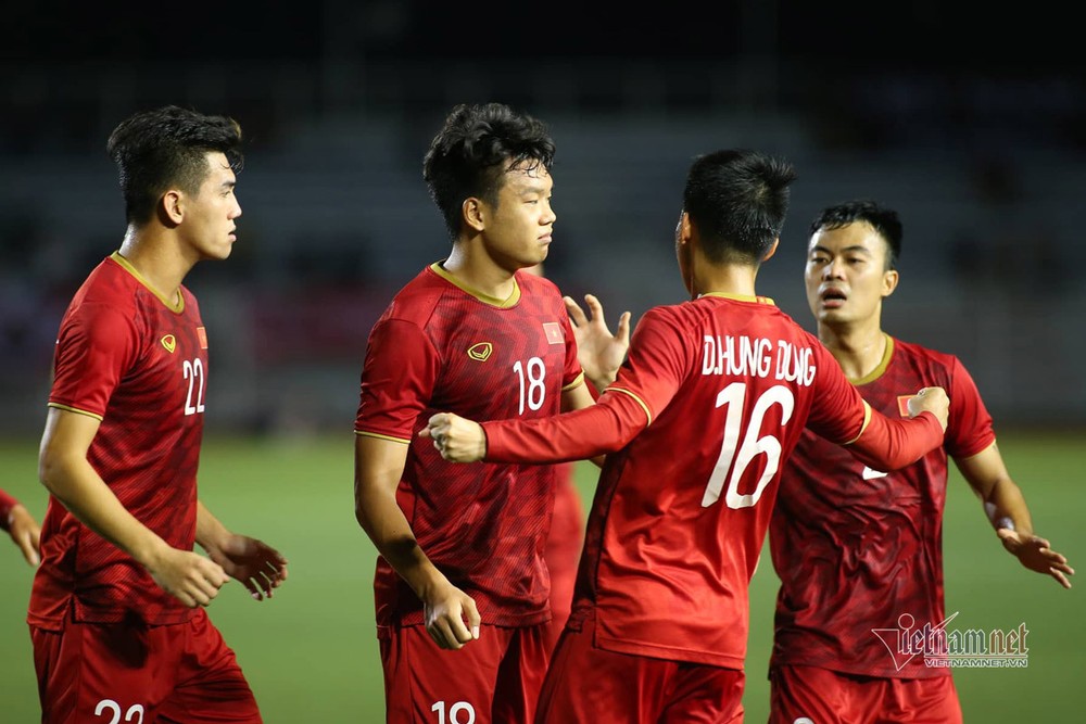 Sau chiến thắng thuyết phục 2-1 trước U22 Indonesia tối 1/12, truyền thông Indonesia phải thừa nhận  U22 Việt Nam trội hơn hoàn toàn. Ảnh: Vietnamnet.