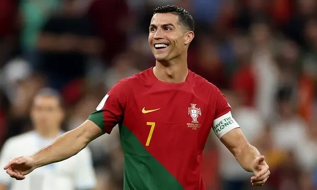 Mức lương kỷ lục của Cristiano Ronaldo khi khoác áo CLB Saudi Arabia