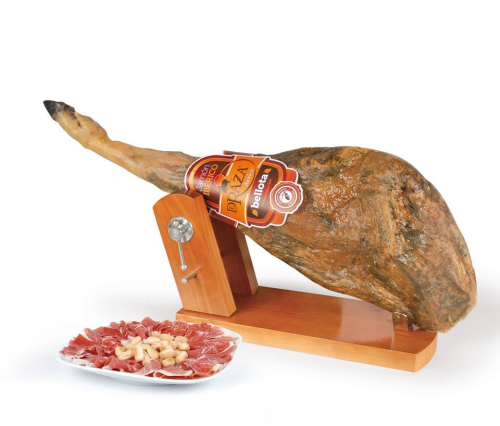  Thịt lợn muối Iberico là niềm tự hào của ẩm thực Tây Ban Nha. Thịt Iberico được mệnh danh là "vua các loại thịt lợn" hay "thịt lợn đắt nhất thế giới", chỉ dành cho giới quý tộc bởi giá thành đắt đỏ. Ảnh: Facebook