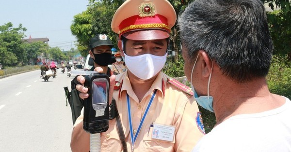 Ý kiến trái chiều về quy định cấm tuyệt đối người điều khiển phương tiện có nồng độ cồn