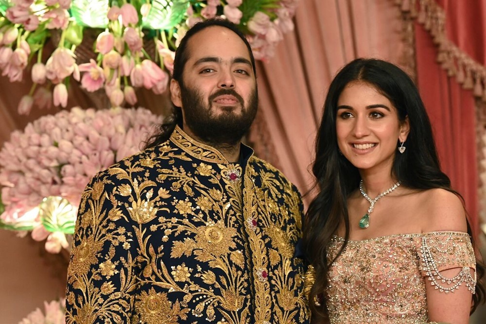 Theo CNN, Anant Ambani - con trai út tỷ phú giàu nhất châu Á Mukesh Ambani, sẽ kết hôn với bạn gái lâu năm Radhika Merchant vào tháng này. Ảnh: CNN