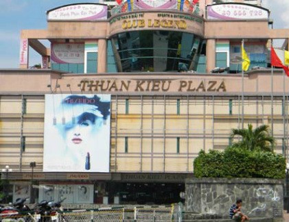 Cận cảnh Thuận Kiều Plaza bủa vây bởi tin đồn rùng rợn