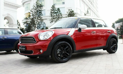 Chi tiết xe “lạ” MINI Countryman tại Việt Nam