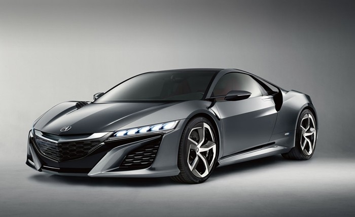 Acura NSX. Sau quá trình thử nghiệm gian nan, NSX được cam kết sẽ xuất hiện trên thị trường vào năm 2016. Đây là mẫu siêu xe hybrid giới thiệu bản concept từ năm 2007, chạy thử năm 2014 nhưng hiện vẫn loay hoay thử nghiệm.