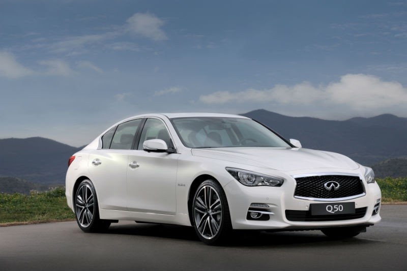 Theo một số nguồn tin tin cậy và hình ảnh chiếc xe sang Infiniti Q50 cập bến Sài Gòn mới đây đã chứng tỏ việc chiếc xe này sẽ được Infiniti giới thiệu tại Triển lãm Ô tô 2014 sắp diễn ra.