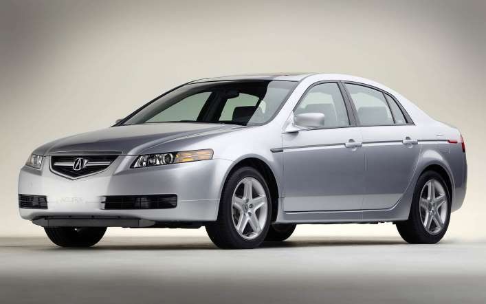 Một chiếc Acura TL đời 2014 có giá hơn 36.000 USD tại thị trường Mỹ, nhưng bạn có thể mua một chiếc Acura TL đã qua sử dụng được sản xuất phiên bản cũ hơn chỉ với giá 8.000 USD. Đây là mức giá hợp lý với nhiều khách hàng eo hẹp về tài chính.