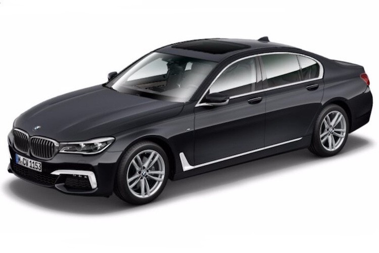  Phiên bản BMW 730i là mẫu xe có giá rẻ nhất của dòng xe siêu sang BMW 7 Series, và cũng là bản có động cơ nhỏ nhất từ trước tới nay của dòng xe này.