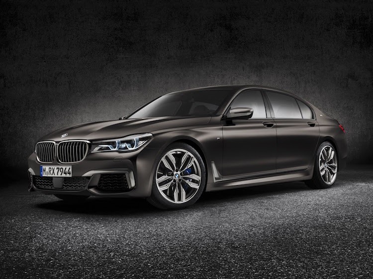 Là phiên bản cao cấp nhất và thể thao nhất của dòng xe sang  BMW 7 Series, nhưng BMW M760Li xDrive vẫn chưa được coi là một chiếc BMW M thực thụ như M3 hay M5 mà chỉ là một sự nâng cấp mạnh mẽ hơn của 7 Series.