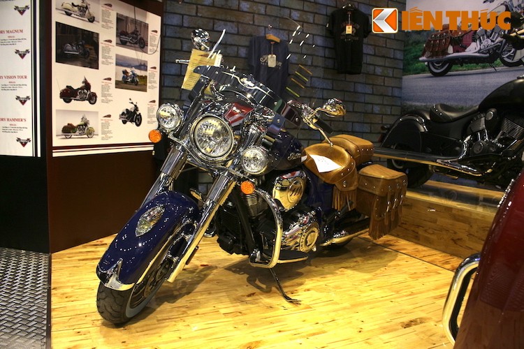 Indian Motorcycles có một lịch sử rất lâu đời, thậm chí còn lâu hơn cả Harley-Davidson khi đã được ông George M. Hendee thành lập từ năm 1897 để sản xuất xe đạp và chính thức đổi tên thành Indian vào năm 1901. Trong các sản phẩm của hãng, Indian Chief Vintage là một trong những mẫu xe đặc trưng nhất, với lịch sử bắt đầu từ năm 1922.