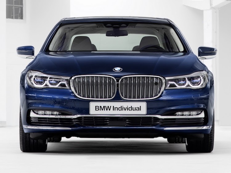 Những phiên bản kỷ niệm 100 năm  BMW 7 Series THE NEXT 100 YEARS sẽ được dựa trên 3 cấu hình động cơ của dòng xe hạng sang này, đó là 740Le, 750Li và M760Li.