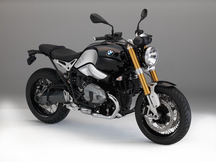 Ra mắt lần đầu từ 2014, hiện  BMW R nine T đang là một trong những dòng xe bán chạy nhất của BMW Motorrad với 2 phiên bản là bản thường và bản Scrambler giá rẻ hơn một chút. Tuy nhiên trong năm nay, hãng có thể sẽ tiếp tục tung ra tới 3 mẫu xe mới được phát triển từ R nine T để thu hút nhiều khách hàng hơn nữa.