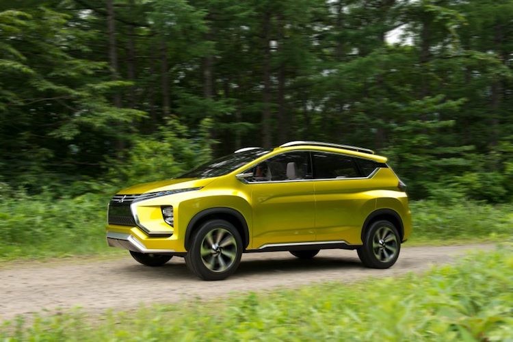  Mitsubishi XM Concept là phiên bản ý tưởng để người dùng có thể hình dung ra một mẫu SUV 7 chỗ cỡ nhỏ, giá rẻ dành cho các nước đang phát triển ở Đông Nam Á sắp được hãng bán chính thức trong thời gian tới. Chiếc xe sẽ nằm trong phân khúc của Suzuki Ertiga, Honda BR-V và Toyota Avanza.