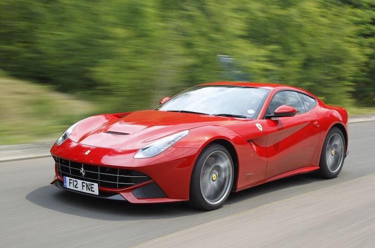 Ferrari là một trong những hãng  siêu xe trên Thế giới sử dụng động cơ nạp khí tự nhiên cuối cùng, tuy nhiên hãng cũng đang dần "tăng áp hóa" dòng sản phẩm của mình. Hiện nay, chỉ còn duy nhất dòng F12 còn hoàn toàn không dùng động cơ nạp khí cưỡng bức.