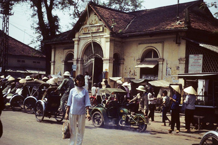 Ty Bưu điện Gia Định trên đường Chi Lăng năm 1967. Ảnh: Vietnam Center and Archive.