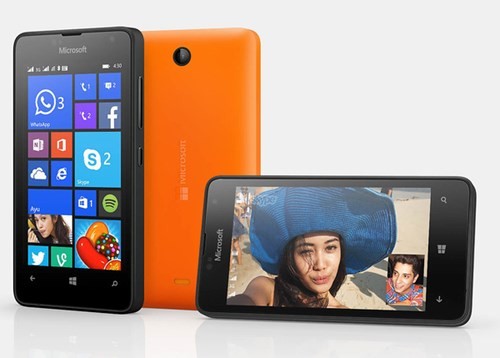  Microsoft Lumia 430 (1,59 triệu đồng). Microsoft Lumia 430 có thiết kế vuông vắn, nhiều màu sắc đặc trưng của dòng Lumia. Sản phẩm có màn hình 4-inch, độ phân giải 480 x 800 px, đem đến chất lượng hiển thị tốt, màu sắc đẹp, dễ nhìn. Cấu hình của máy khá ổn với chip xử lý 2 nhân Qualcomm Snapdragon 200, hỗ trợ RAM 1GB và có bộ nhớ trong 8GB, ngoài ra máy cho phép mở rộng thẻ nhớ lên đến 128GB. Tuy nhiên, Lumia 430 chỉ được trang bị camera 2 MP phía sau cùng camera VGA phía trước. Máy sở hữu pin dung lượng 1500mAh, có thể duy trì trạng thái chờ lên đến 19 ngày, thời gian đàm thoại đến 12,9 giờ và thời lượng lướt web bằng wifi có thể đến 9 giờ.