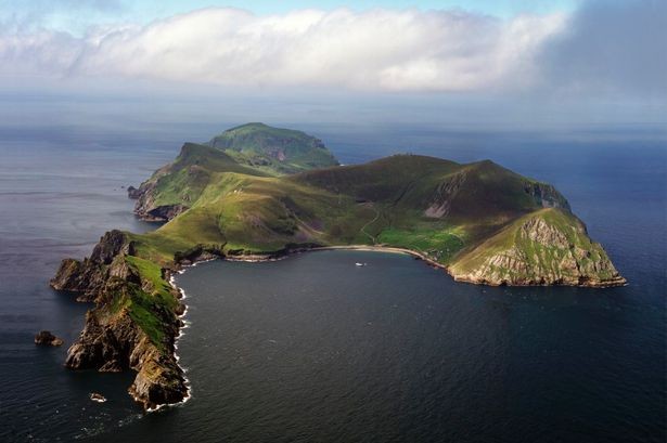 Là các đảo núi lửa đã ngưng hoạt động từ nằm ở vùng cực Tây của Scotland,  quần đảo St.Kilda nổi tiếng với cảnh quan thiên nhiên kỳ vĩ và các dấu tích văn hóa xa xưa của con người. Ảnh: Cifrh.com