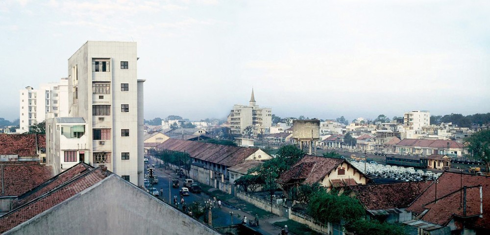 Ga Sài Gòn cũ bên đường Phạm Ngũ Lão,  Sài Gòn năm 1969. Ảnh: D. Hoag.