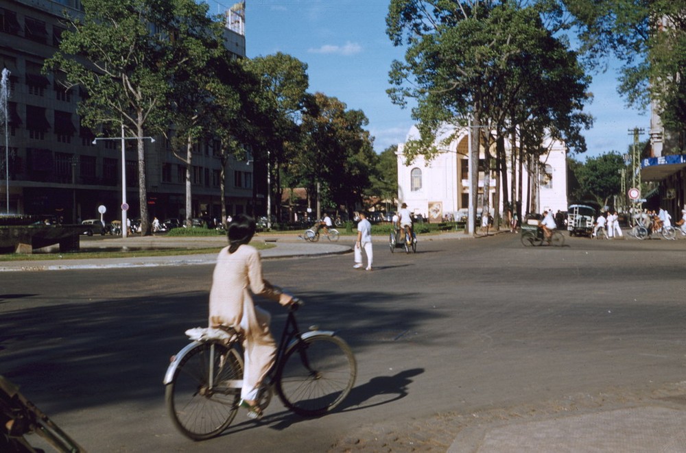 Khu vực Công trường Lam Sơn, Sài Gòn năm 1954. Ảnh: Manhhai Flickr.