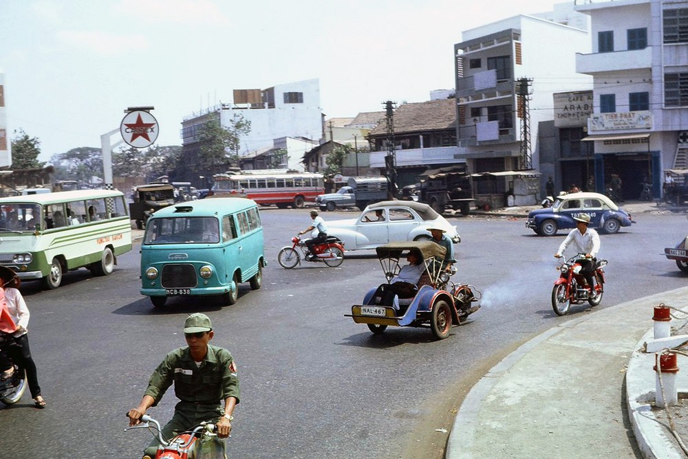 Vòng xoay Ngã bảy Lý Thái Tổ ở Sài Gòn năm 1968. Ảnh: Pronto.au104.org.