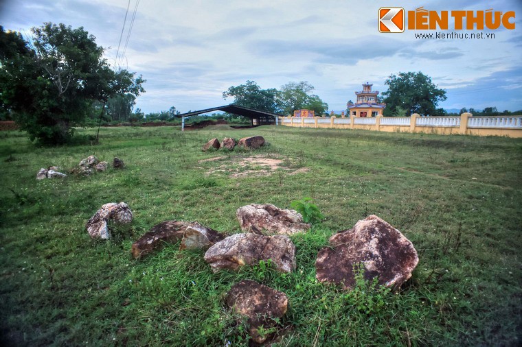 Nằm trên địa phận xã Nhơn Hậu, thị xã An, tỉnh Bình Định,  thành Đồ Bàn (thành Vijaya) từng là kinh đô của vương quốc Chăm Pa trong 5 năm thế kỷ, từ năm 999 đến năm 1471. Ảnh: Khu vực trung tâm thành Đồ Bàn ngày nay.