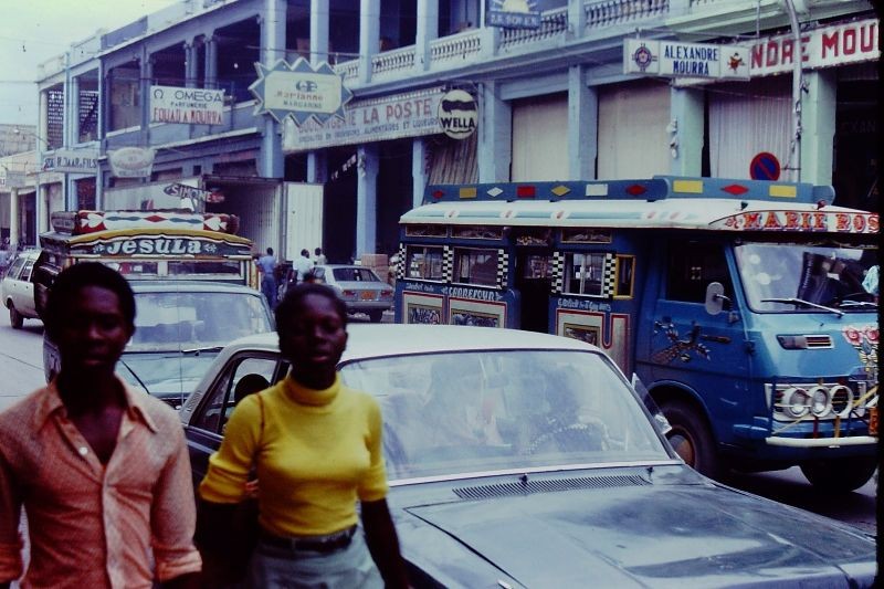 Trên đường phố ở trung tâm Port-au-Prince, thủ đô  Haiti, thập niên 1970.