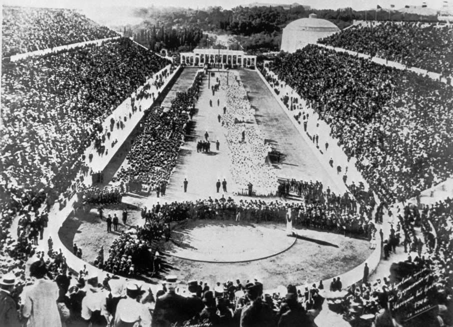 Vào ngày 6/4/1896, Olympic, một truyền thống thể thao lâu đời của Hy Lạp cổ đại đã được tái sinh ở Athens 1.500 năm sau khi bị cấm bởi Hoàng đế La Mã Theodosius I. Đây là kỳ  Olympic hiện đại đầu tiên trong lịch sử thế giới.