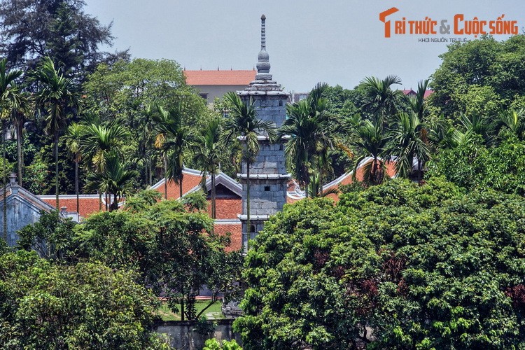  Chùa Bút Tháp (Thuận Thành, Bắc Ninh) là nơi sở hữu nhiều báu vật điêu khắc – kiến trúc độc nhất vô nhị của nước Việt. Tên gọi “Bút Tháp” của ngôi chùa này gắn liền với một công trình đặc biệt, đó là tháp Báo Nghiêm.