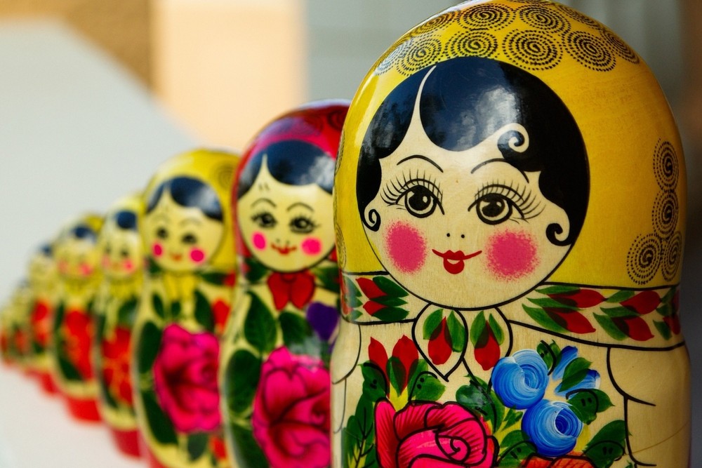 Nói đến  búp bê Matryoshka (матрёшка) nhiều người sẽ nghĩ ngay đến nước Nga, vì đây là một biểu tượng văn hóa bất hủ của đất nước rộng lớn nhất thế giới này. Ảnh: Abnews.ru.