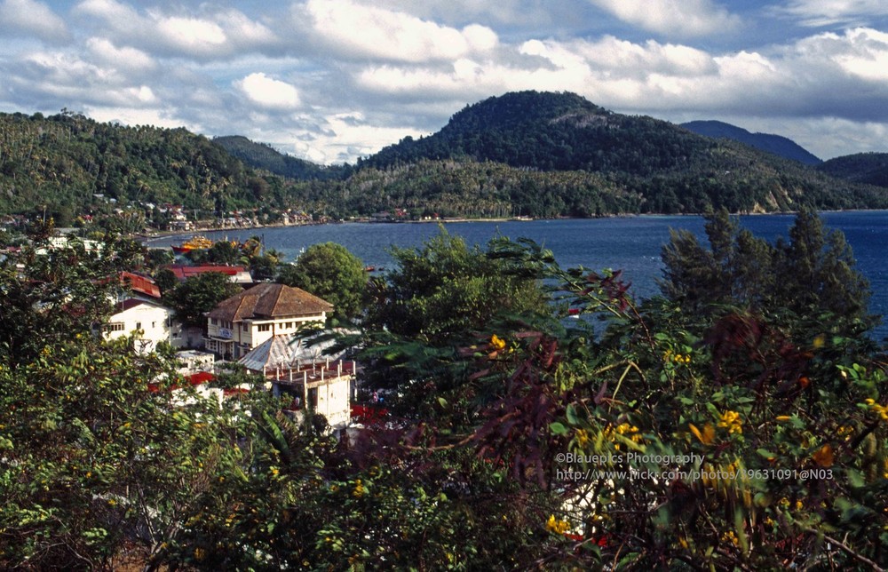 Phong cảnh trên đảo Weh, tỉnh Aceh, cực Bắc của Sumatra, Indonesia năm 1997. Ảnh: Gunter Hartnagel/Flickr.