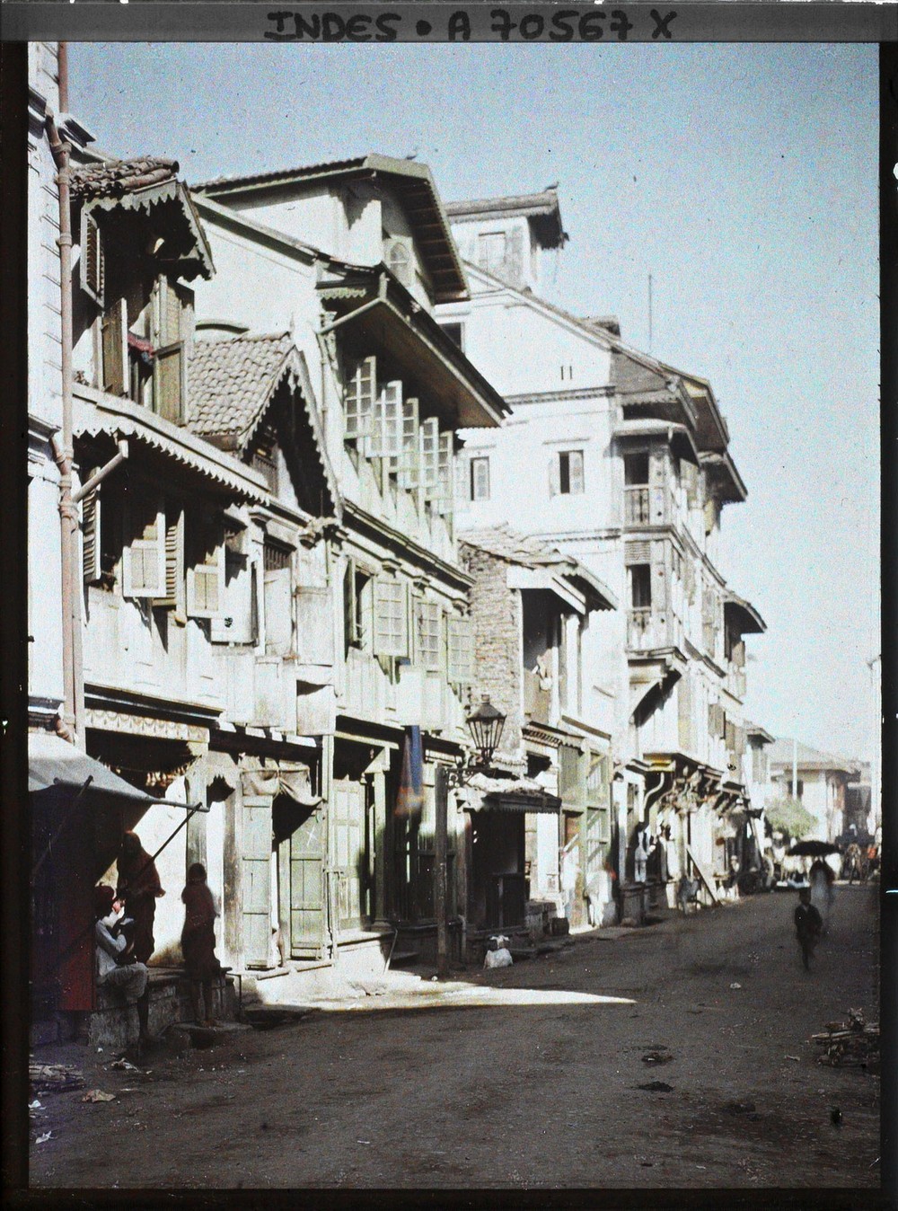 Khung cảnh đường phố  Bombay năm 1913. Ảnh: Stéphane Passet / Collections.albert-kahn.hauts-de-seine.fr.