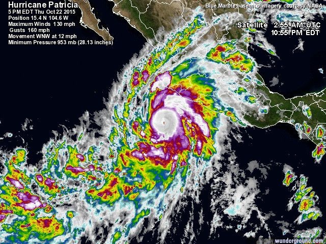  1. Bão Patricia (2015) - Sức gió tối đa: 345 km/h. Patricia là  cơn bão mạnh nhất từng được ghi nhận ở bán cầu Tây và đạt sức mạnh tối đa khi ở ngoài khơi Mexico. Ảnh: Pinterest.