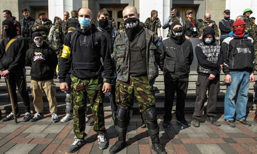 Ukraine sớm hợp pháp hóa tiểu đoàn Right Sector