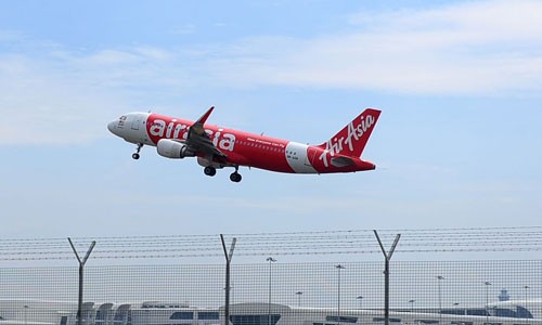 Máy bay Air Asia mất tích vì phi công  lái quá chậm?