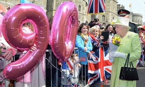 Soi khối tài sản kếch xù của Nữ hoàng Anh Elizabeth II