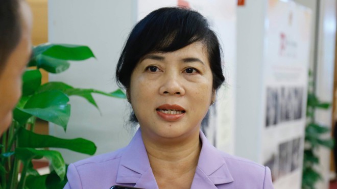  Bà Trần Kim Yến - Bí thư Quận ủy Quận 1. Bà Yến sinh ngày 3/8/1969 tại xữ Hòa Định Đông, huyện Tuy Hòa, tỉnh Phú Yên. Trình độ Thạc sĩ Luật, Cao cấp Lý luận Chính trị.